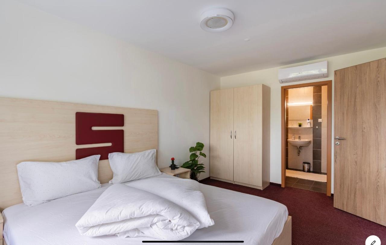 Sinus Premium Aparthotel شيوفوك المظهر الخارجي الصورة